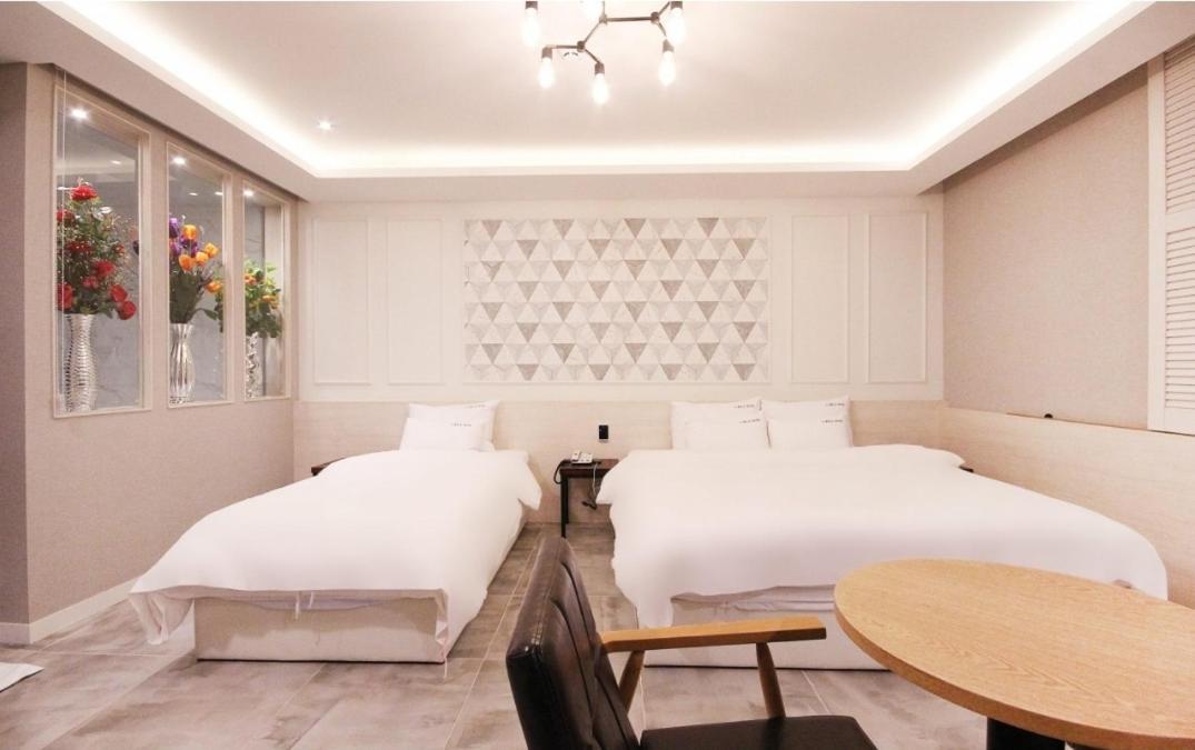 Idea Hotel Πόχανγκ Εξωτερικό φωτογραφία